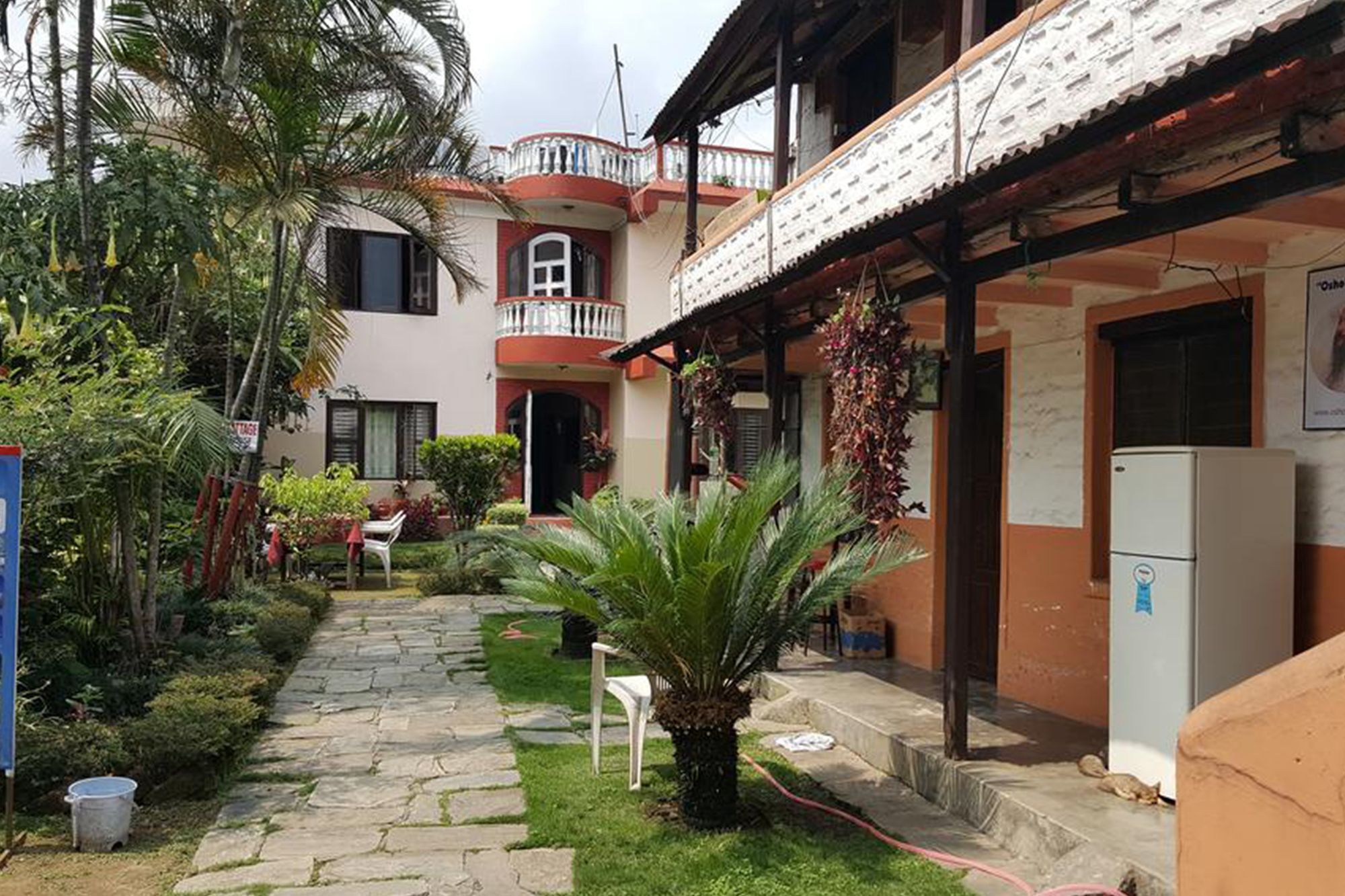 Nepali Cottage Guest House Покхара Екстер'єр фото